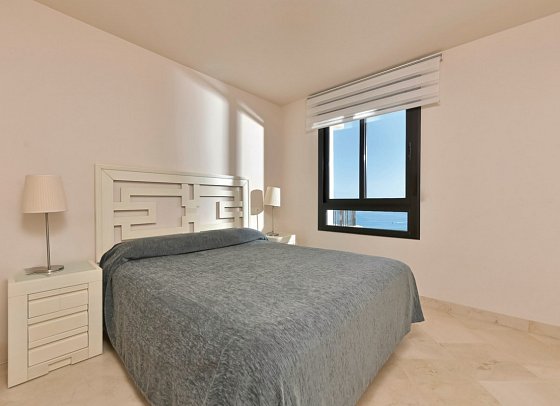 Olée Nerja Holiday Rentals - Wohnbeispiel Apt. 1 Schlafzimmer seitl. Meerblick (Zimmercodierungen ABN & ABM)