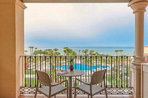 Iberostar Waves Málaga Playa - Balkonbeispiel Doppelzimmer Meerblick (Zimmercodierungen D1M & D2M)