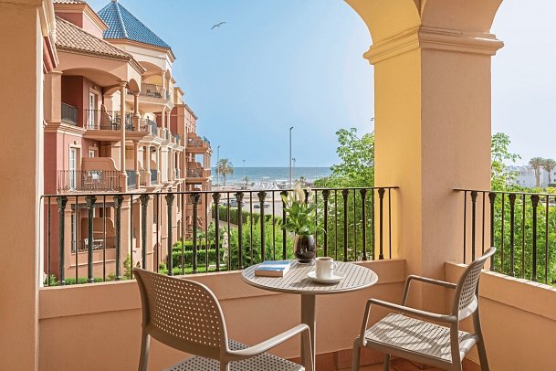 Iberostar Waves Málaga Playa - Balkonbeispiel Appartement (Zimmercodierungen AB1 & AB2)
