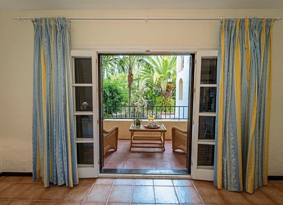 BlueBay Banús - Balkonbeispiel Familienzimmer (Zimmercodierung FB1)
