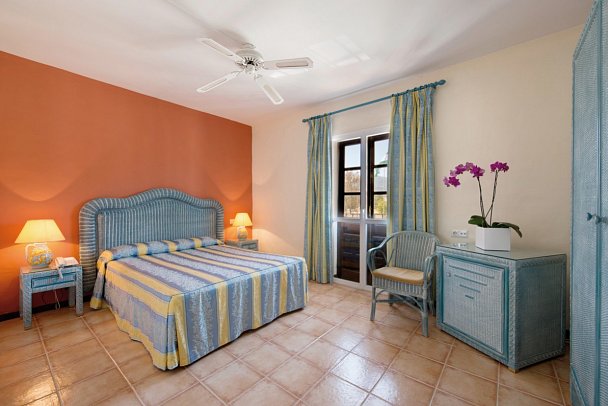 BlueBay Banús - Wohnbeispiel Doppelzimmer Economy (Zimmercodierung DE1)