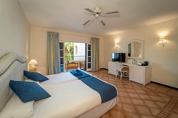 BlueBay Banús - Wohnbeispiel Familienzimmer (Zimmercodierung FB1)