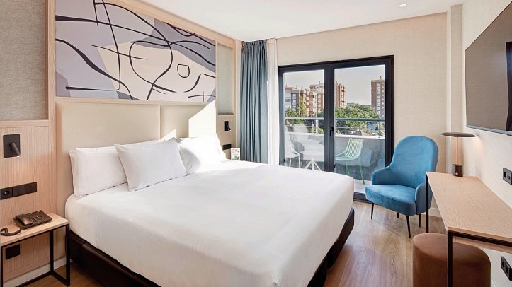 Sercotel Rosaleda Málaga - Wohnbeispiel Doppelzimmer Klassik (Zimmercodierung DB1)