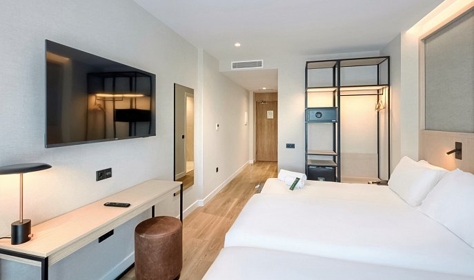 Sercotel Rosaleda Málaga - Wohnbeispiel Doppelzimmer Klassik (Zimmercodierung DB1)