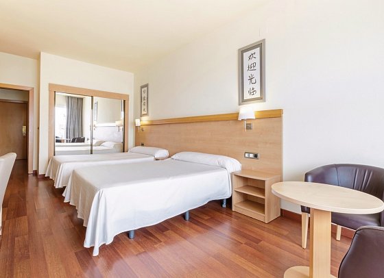 Best Benalmádena - Wohnbeispiel Doppelzimmer seitl. Meerblick (Zimmercodierung DBN)