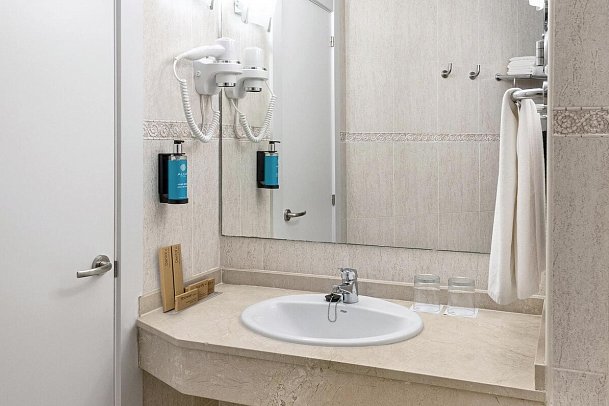 AluaSun Lago Rojo - Badbeispiel Juniorsuite Superior (Zimmercodierung JS1)