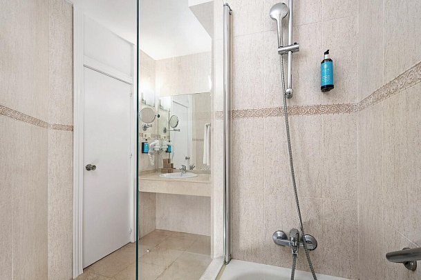 AluaSun Lago Rojo - Badbeispiel Juniorsuite Superior (Zimmercodierung JS1)