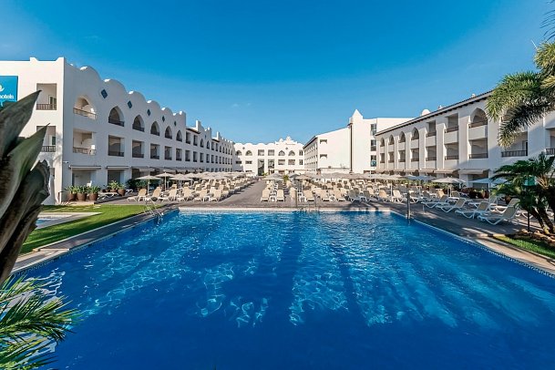 Hotel Mac Puerto Marina