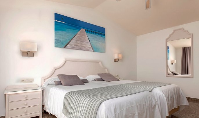 Hotel Mac Puerto Marina - Wohnbeispiel Doppelzimmer (Zimmercodierung DB1)