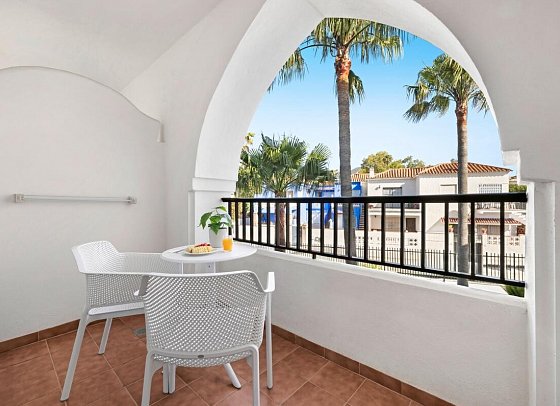 Hotel Mac Puerto Marina - Balkonbeispiel Doppelzimmer (Zimmercodierung DB1)
