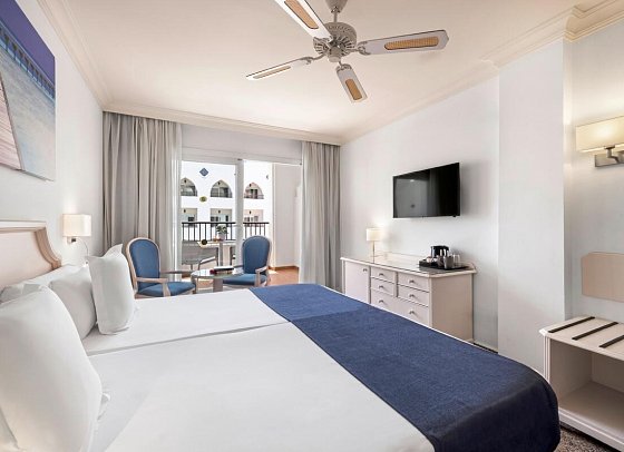 Hotel Mac Puerto Marina - Wohnbsp. Doppelzimmer Innenhof Andalusien (Zimmercodierung DB2)