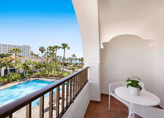 Hotel Mac Puerto Marina - Balkonbsp. Doppelzimmer Premium Meerseite (Zimmercodierung DMC)