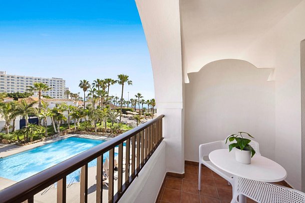 Hotel Mac Puerto Marina - Balkonbsp. Doppelzimmer Premium Meerseite (Zimmercodierung DMC)