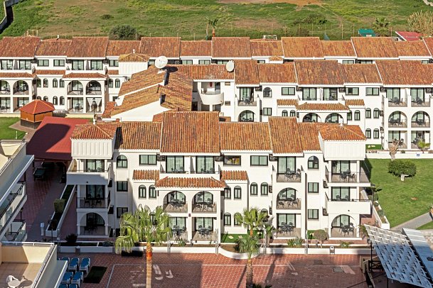 Hotel Puente Real - Außenansicht Gebäude Juniorsuite Poolblick (Zimmercodierung J1P)