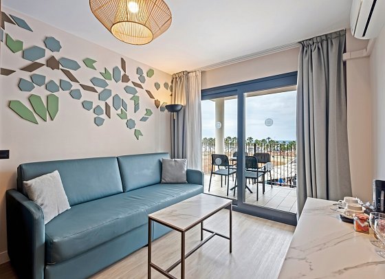 Hotel Puente Real - Wohnbeispiel Juniorsuite Poolblick (Zimmercodierung J1P)