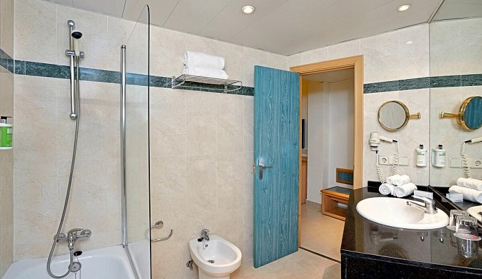 Sol Príncipe - Badbeispiel Doppelzimmer (Zimmercodierungen DB1, DB2, DBN & D2N)