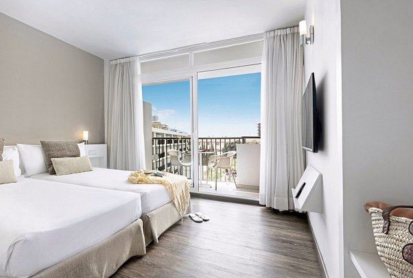 Sol Príncipe - Wohnbeispiel Juniorsuite Poolblick (Zimmercodierungen J1P & J2P)