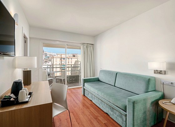 Hotel Costa Málaga by Pierre & Vacances (adults recommended) - Wohnbeispiel Juniorsuite (Zimmercodierung JB1)