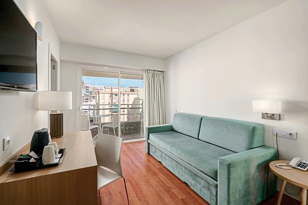 Hotel Costa Málaga by Pierre & Vacances (adults recommended) - Wohnbeispiel Juniorsuite (Zimmercodierung JB1)