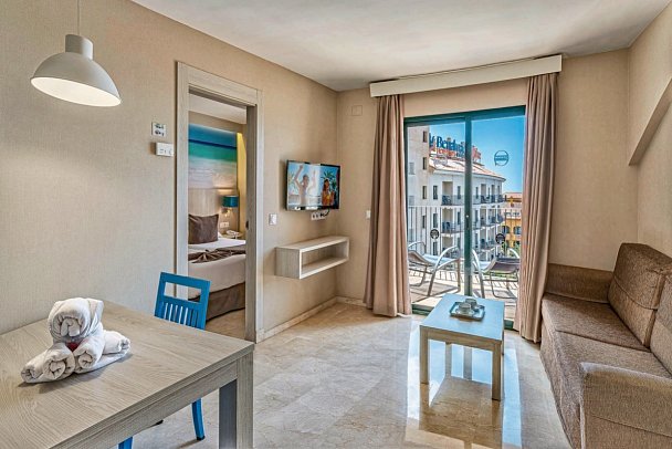 Benalmádena Palace - Wohnbeispiel Apt. 1 Schlafzimmer Poolblick (Zimmercodierungen ABP, A1P, A2P & A3P)