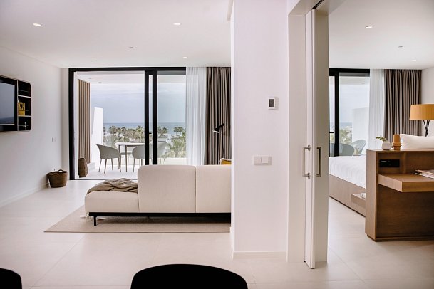 The Flag Costa Del Sol - Wohnbeispiel Grand Suite Meerblick PURE-Paket 7 Nächte (Zimmercodierung DX2)