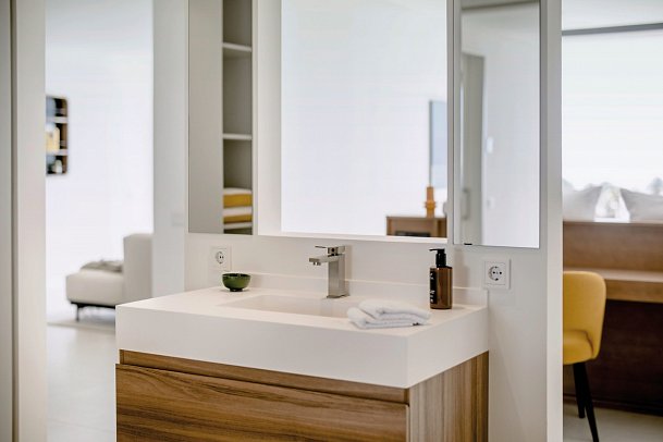 The Flag Costa Del Sol - Wohnbeispiel Grand Suite Meerblick PURE-Paket 7 Nächte (Zimmercodierungen DX2 & WDM)