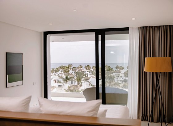 The Flag Costa del Sol - Wohnbeispiel Grand Suite Meerblick PURE-Paket 7 Nächte (Zimmercodierung DX2)