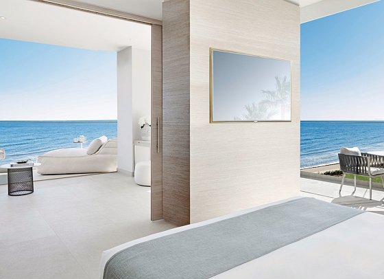 Ikos Andalusia - Wohnbeispiel Deluxe Suite 1 Schlafzimmer frontaler Meerblick (Zimmercodierung WDO)