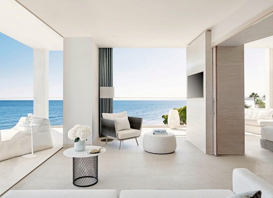 Ikos Andalusia - Wohnbeispiel Deluxe Suite 1 Schlafzimmer frontaler Meerblick (Zimmercodierung WDO)