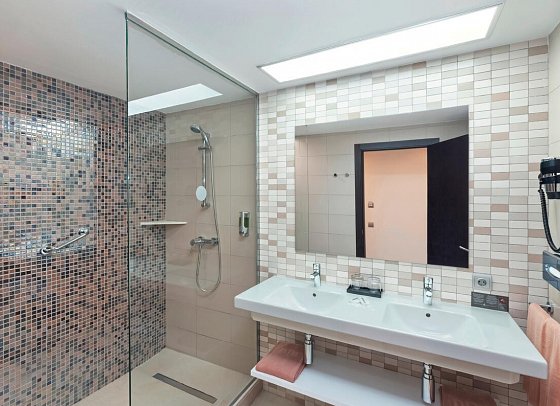 Hotel Riu Costa del Sol - Badbeispiel Juniorsuite Meerblick (Zimmercodierung JBM)