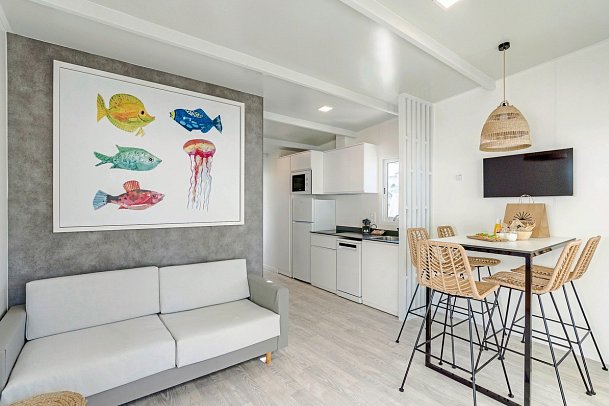 Costa del Sol Glamping Village - Wohnbeispiel Bungalow Neri (Zimmercodierung BF1)