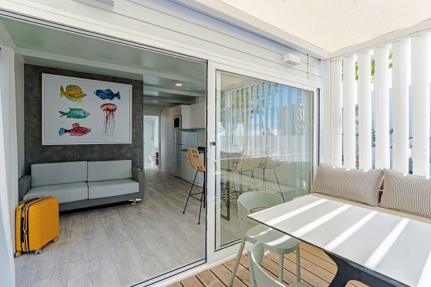 Costa del Sol Glamping Village - Wohnbeispiel Bungalow Neri (Zimmercodierung BF1)