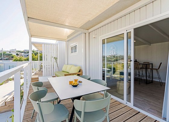 Costa del Sol Glamping Village - Wohnbeispiel Bungalow Leo Meerblick (Zimmercodierung BFM)
