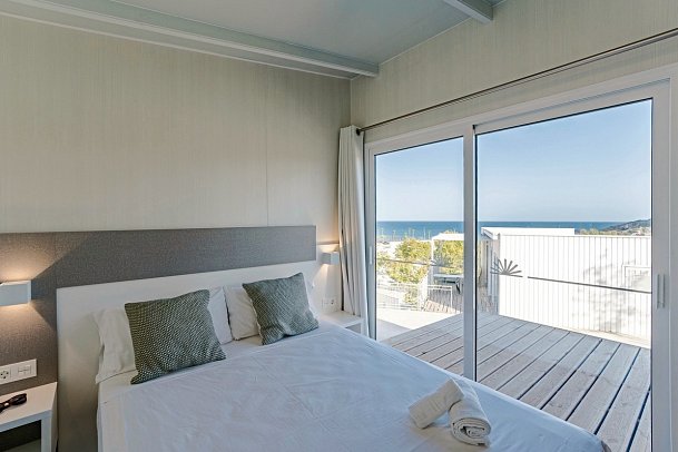 Costa del Sol Glamping Village - Wohnbeispiel Bungalow Leo Meerblick (Zimmercodierung BFM)