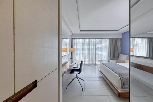 Alimounda Mare - Wohnbeispiel Doppelzimmer seitl. Meerblick (Zimmercodierung DBN)