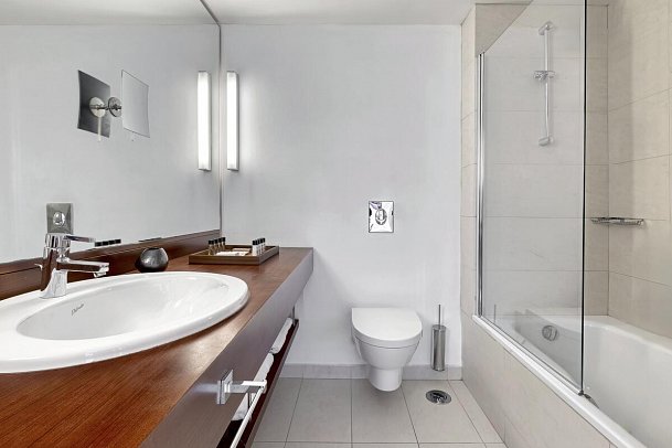Alimounda Mare - Wohnbeispiel Bad Juniorsuite Bergblick (Zimmercodierung JBB)