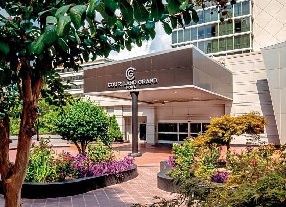 Courtland Grand Hotel