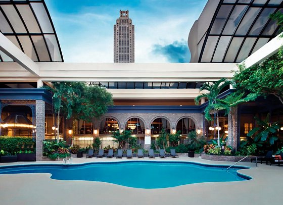 Courtland Grand Hotel