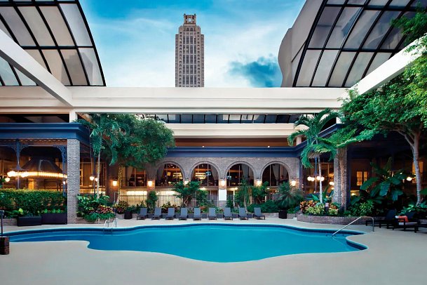 Courtland Grand Hotel