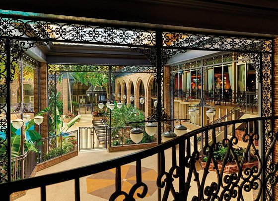 Courtland Grand Hotel