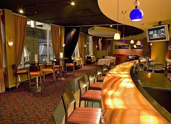 Courtland Grand Hotel