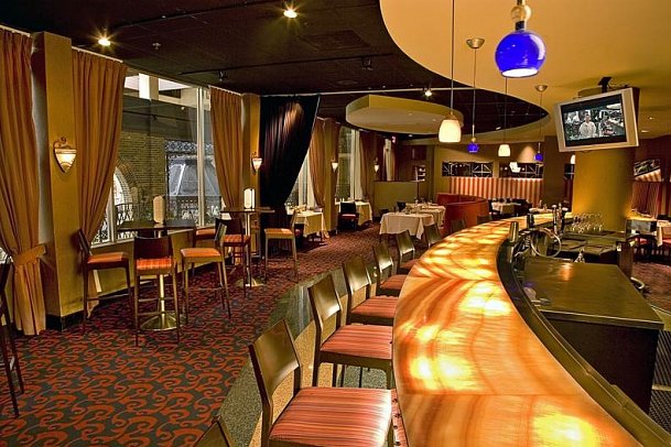 Courtland Grand Hotel