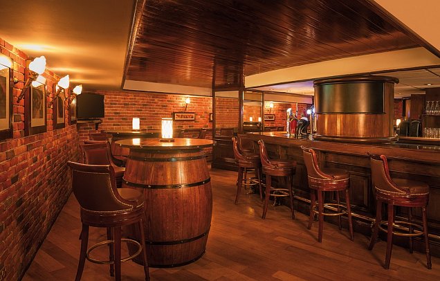 Sheraton Abu Dhabi Hotel & Resort - The Tavern