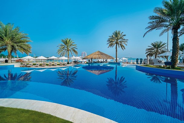 Radisson Blu Hotel & Resort Abu Dhabi Corniche
