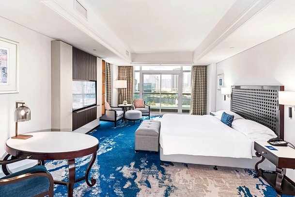 Beach Rotana Abu Dhabi - Wohnbeispiel Sea View Suite with Balcony and Lounge Access (Zimmercodierung WBM)