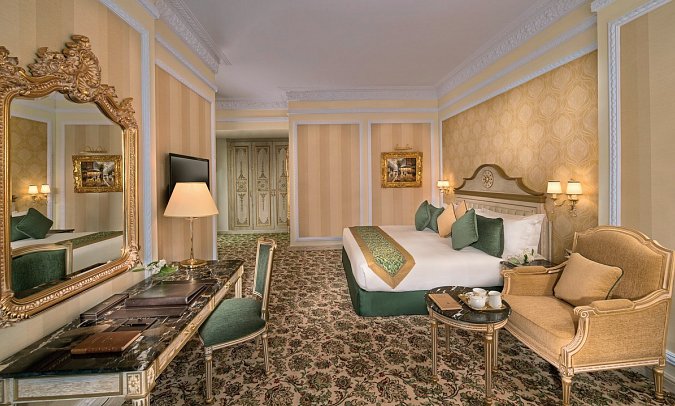 Royal Rose Abu Dhabi, Curio Collection by Hilton - Wohnbeispiel Deluxe Room (Zimmercodierung UD1)