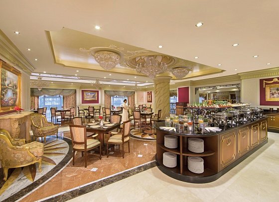 Royal Rose Abu Dhabi, Curio Collection by Hilton