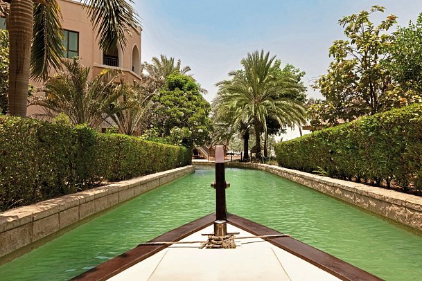 Shangri-La Qaryat Al Beri