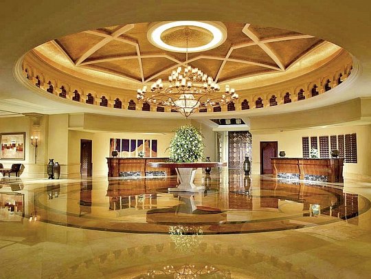 Shangri-La Qaryat Al Beri - Lobby