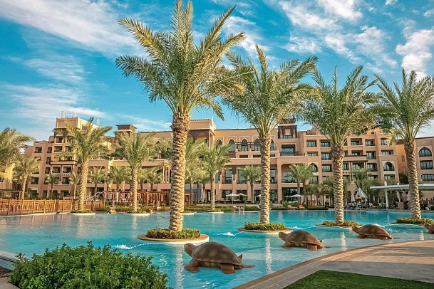 Saadiyat Rotana Resort & Villas